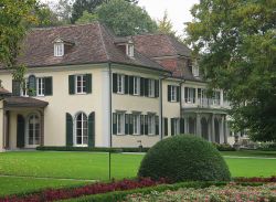 Schloss Wolfsberg, una residenza nobiliare di Ermatingen nel Canton Thurgau, nel nord della Svizzera - © wikipedia.de