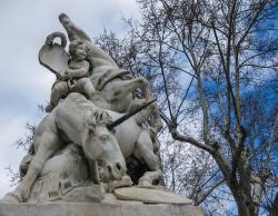 Scultura nel centro storico di Montpellier, Francia - © Arturo Verea / Shutterstock.com