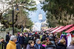 Stand ai mercatini di Natale a Santa Maria Maggiore, in Piemonte