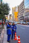 Street view del centro di Nara, Giappone, con due agenti - © dimakig / Shutterstock.com