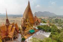 Tempio della Tigre nel Kanchanaburi in Thailandia.
