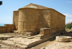 Il Tempio di Demetra, il luogo minimale più significativo della Chiesa di San Biagio ad Agrigento (Sicilia) - A differenza del tempio canonico che di solito prevede le colonne come punto ...