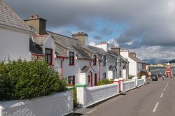 I tipici tetti delle case di Valentia Island, Irlanda.

