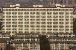 Un grande edificio con appartamenti residenziali a Datong, Cina. Siamo nella provincia dello Shanxi, poco a sud della Grande Muraglia.
