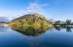 Una bella veduta mattutina del paesaggio di Dalyan, Turchia.
