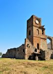 Una chiesa in rovina a Trarivi di Montescudo, Emilia-Romagna