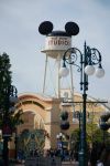 Veduta dei Disney Studios dall'ingresso principale, Marne-la-Vallee (Francia). Sono stati inaugurati nell'aprile 1992 - © Ozgur Gonen / Shutterstock.com