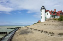 Veduta del faro a Point Betsie a Frankfort, Michigan, Stati Uniti d'America.
