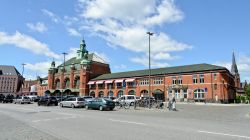 Veduta della stazione ferroviaria di Lubecca, Germania.

