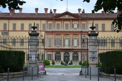 Villa Gallarati Scotti ad Oreno di Vimercate, in Lombardia. Di Carlo Dell'Orto - Opera propria, CC BY-SA 3.0, Collegamento