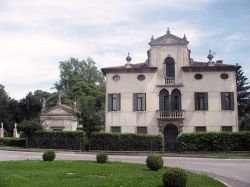Villa Todeschini a Noventa Padovana - © G.F.S., CC BY 3.0, Wikipedia