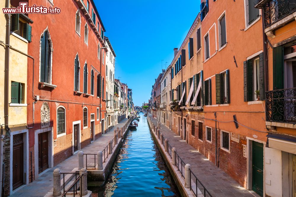 Immagine Rio della Fornace, calle caratteristica del rione Dorsoduro a Venezia