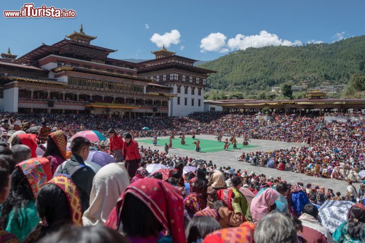 Immagine Il festival Thimphu Tshechu è uno dei più importanti di tutto il Bhutan - © s_jakkarin / Shutterstock.com