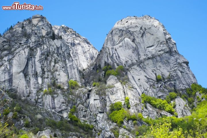 Immagine Val di Mello, una piccola Yosemite della Val Masino con le rocce granitiche più belle della Lombardia - © Elisa Locci / Shutterstock.com