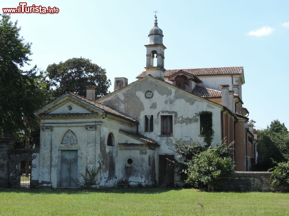 Immagine Zero Branco, Veneto Villa Guidini fotografata sul lato est - © Marmelot, CC BY-SA 4.0, Wikipedia