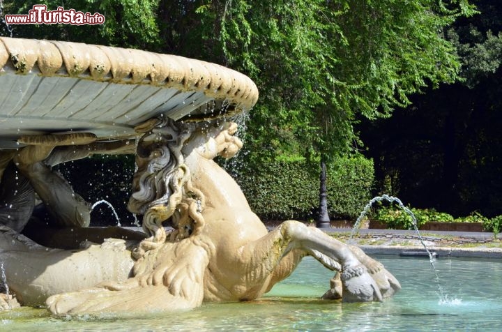 Immagine La fontana dei Cavalli Marini di Villa Borghese a Roma - © Szekretar Zsolt / Shutterstock.com