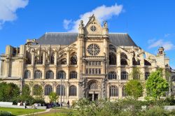 Chiesa gotica di Saint Eustache, Parigi - Situata nel 1° Arrondissement della capitale francese, la chiesa di Saint Eustache è un luogo di culto cattolico costruito per iniziativa ...