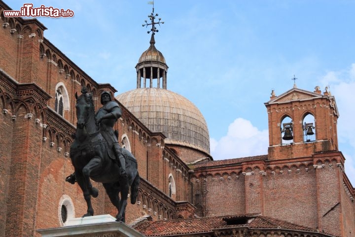 Immagine Cupola e transetto della Basilica dei Santi Giovanni e Paolo di Venezia - © Anita Huszti
/ Shutterstock.com