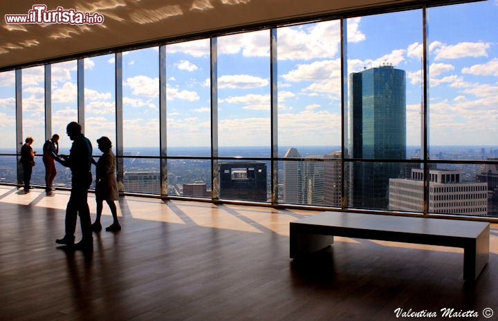 Immagine Dentro alla Sky Lobby della JPMorgan Chase Tower a Houston  - © Valentina Maietta / www.guendastravels.com