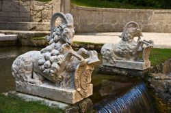 Le fontane Capricorno: le troviamo nella residenza Arcivescovile di Hellbrunn, alla periferia di  Salisburgo  - © Khirman Vladimir
/ Shutterstock.com