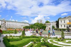 I monumentali giardini del Parco Mirabell, all'interno dell'omonimo castello di Salisburgo - © Yuriy Chertok / Shutterstock.com 
