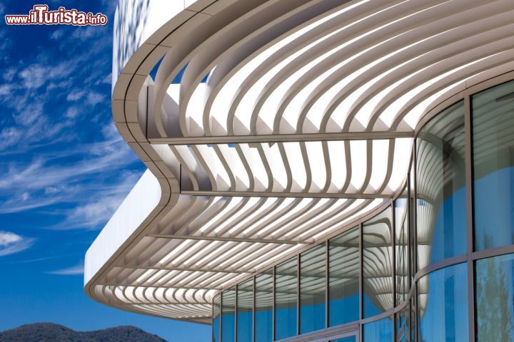 Immagine Design e architettura sono veramente di casa al Getty Museum (Gatty Center) in California. In realtà il museo ha due sedi distinte: a Malibu troviamo la Getty Villa  - © Ken Wolter / Shutterstock.com