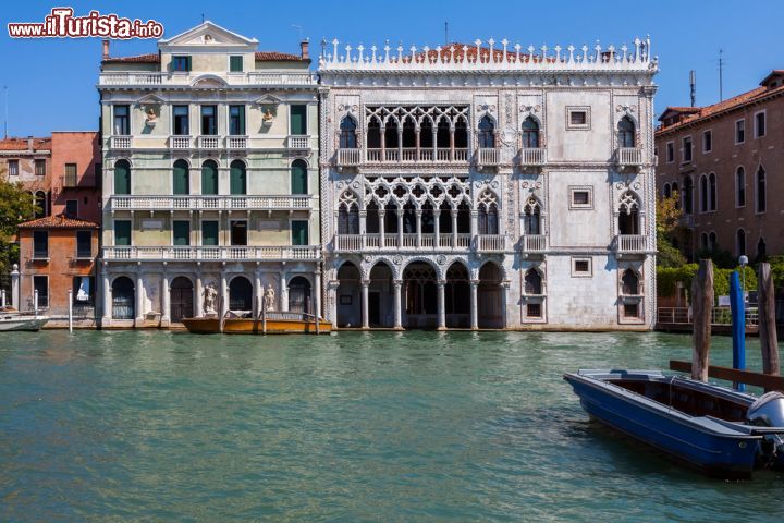 Immagine Palazzo di Santa Sofia, ovvero la Cà d'Oro di Venezia dove si trova la Galleria Franchetti - © Mariusz Niedzwiedzki / Shutterstock.com