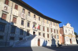 La Scuola Normale di Pisa, una delle Università più importanti d'Italia si trova nell'elegante Palazzo Cavalieri, nell'omonima piazza - © 153812579 / Shutterstock.com ...