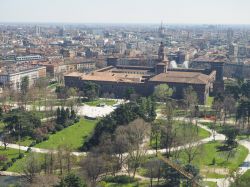 Veduta aerea del Parco Sempione di Milano, con ...