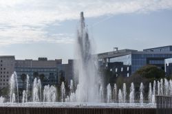 La Fontana Musicale di Nizza si trova all'interno del parc Phoenix in Costa Azzurra - © bellena / Shutterstock.com