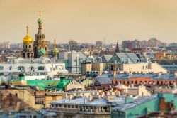 Una veduta panoramica di San Pietroburgo, Russia. Antica capitale del paese, si tratta della seconda città russa per dimensioni e conta circa cinque milioni di abitanti - foto © ...