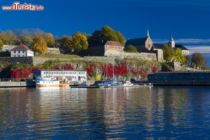 Immagine Una delle attrazioni di Oslo, l'Akershus Slott, il castello della capitale norvegese - © PHB.cz (Richard Semik) / Shutterstock.com