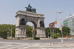 Grand Army Plaza a New York. La zona attorno ...