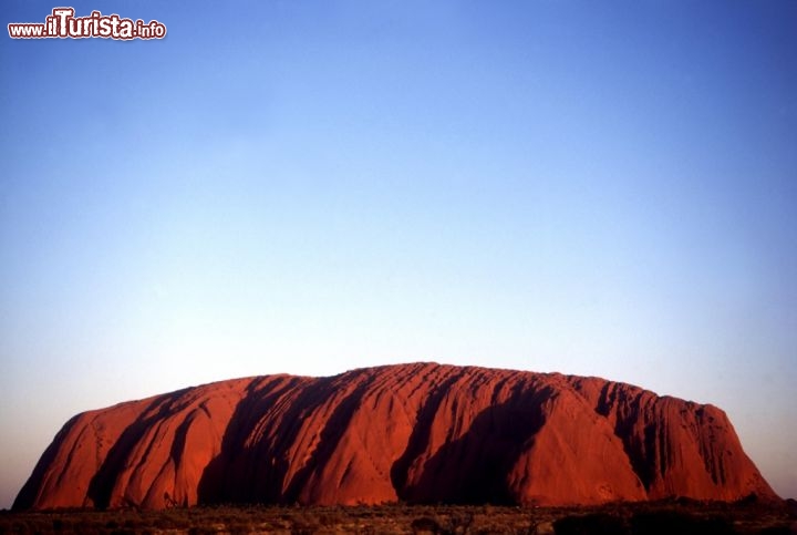 Uluru, la celebre Ayer Rock al tramonto