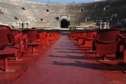 La platea dell'Arena di Verona, il teatro ...