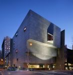 L'edificio del Met Breuer si trova a Manhattan nell'East Upper SIde di NYC - © Ed Lederman