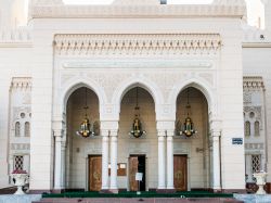 L'Ingresso alla Moschea di Jumeirah a Dubai. ...