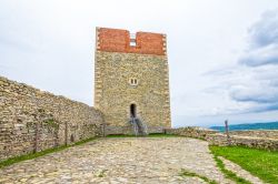 La torre principale del forte di Medvedgrad che sovrasta Zagabria
