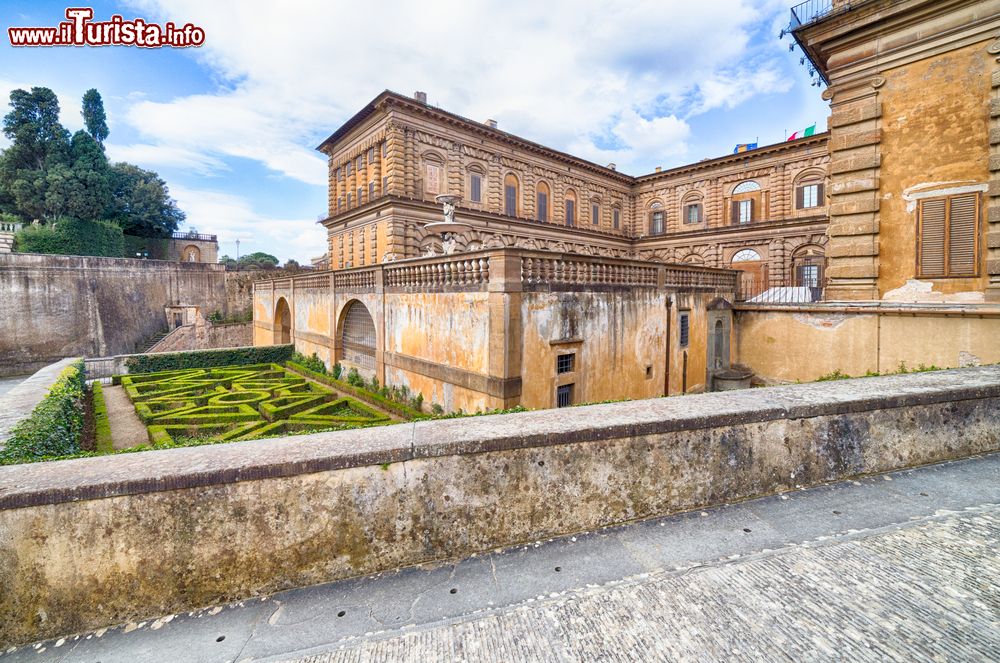 Immagine I giardini all'italiana Boboli a fianco di Palazzi Pitti, Firenze, Italia.