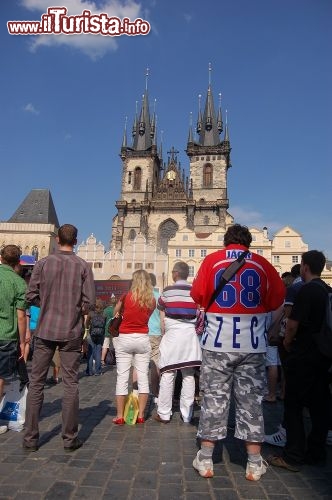 In attesa della partita di hockey