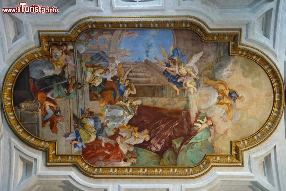 Immagine Affresco sul soffitto della chiesa di San Pietro in Vincoli a Roma