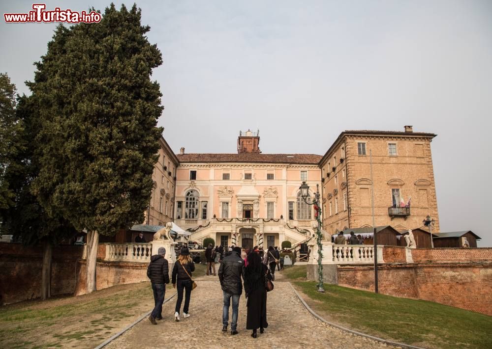 Immagine Il magico paese di Natale al Castello di Govone, Piemonte