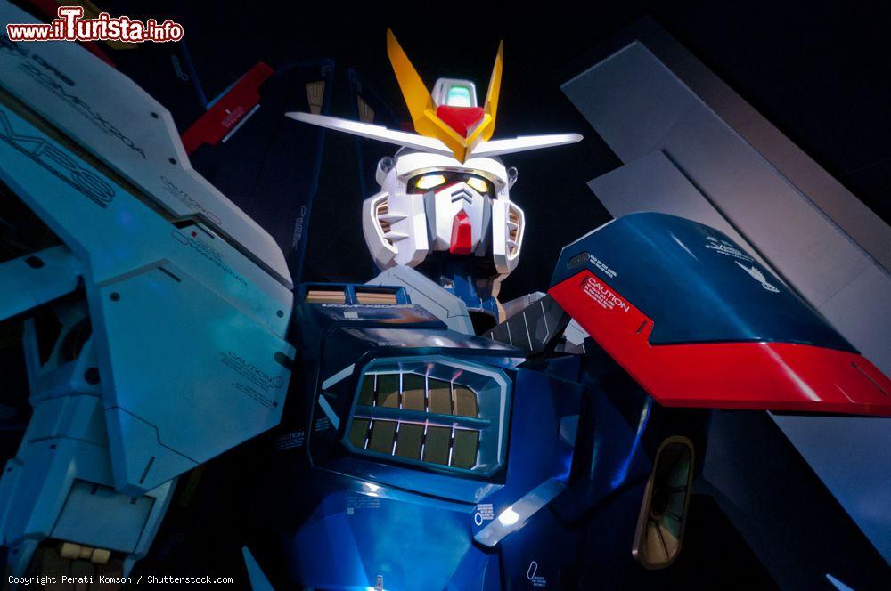 Immagine Creato nel 1979 Gundam è uno dei robot dei cartoni animati made in japan. Siamo a Odaiba - © Perati Komson / Shutterstock.com