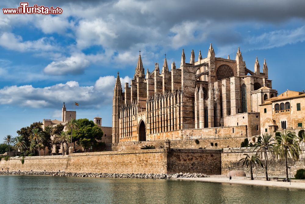 Immagine La Basilica-Cattedrale di Palma de Maiorca, la Seu de Mallorca, isole Baleari
