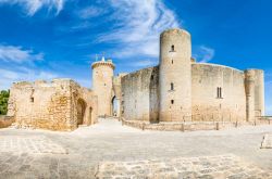 Il panorama del Castillo di Bellver a Palma di ...