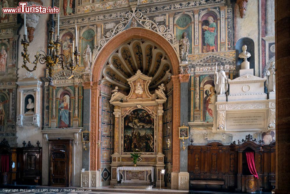 Immagine Cappella all'interno del Duomo di Verona - © Philip Bird LRPS CPAGB / Shutterstock.com