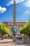 Il monumento al Maresciallo Leclerc, Grand Ile di Strasburgo - © Valery Rokhin / Shutterstock.com
