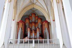 Organo all'interno della Frauenkirche di Monaco di Baviera - © Angelina Dimitrova / Shutterstock.com