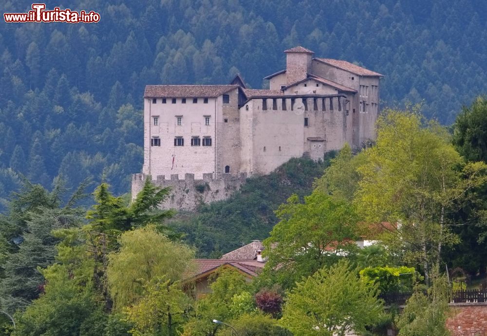 Cosa vedere e cosa visitare Castello