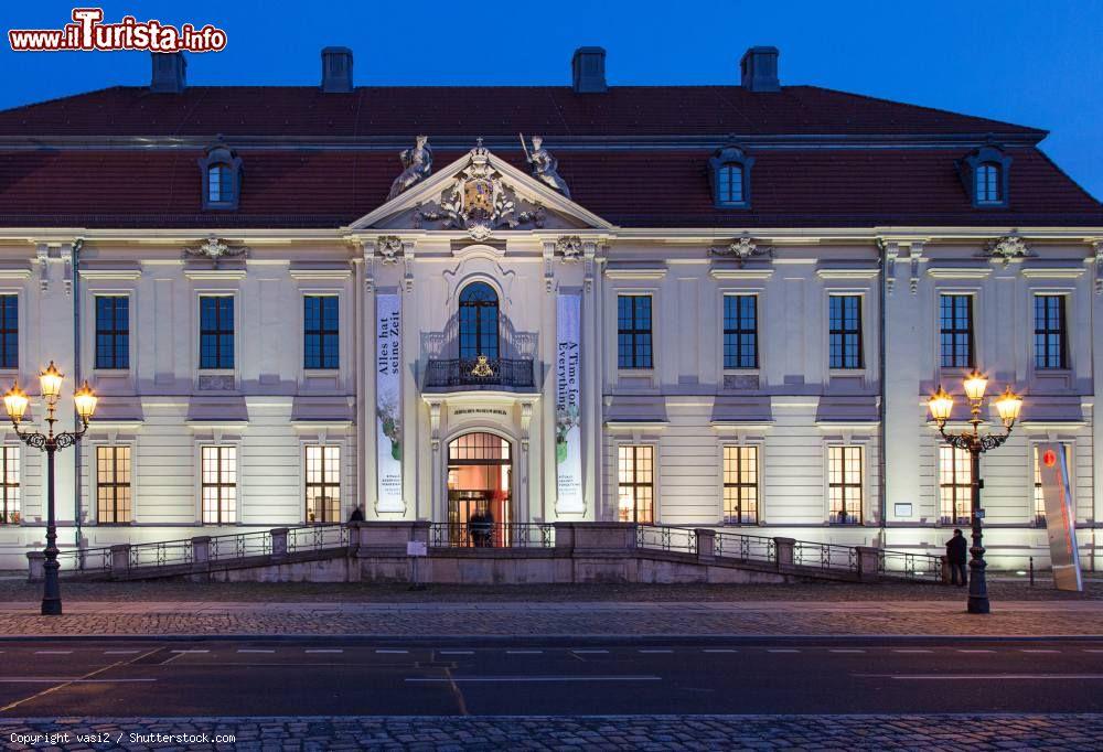 Immagine La facciata neoclassica del Berlin Museum - Museo Ebraico di Berlino, il più grande d'Europa nel suo genere - foto © vasi2 / Shutterstock.com